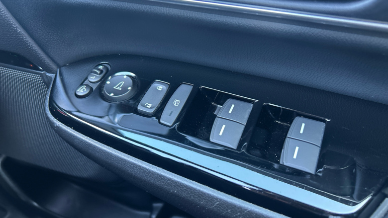 Honda CR-V 2.0 i-MMD Hybrid SR  2WD 5dr eCVT Hybrid Estate